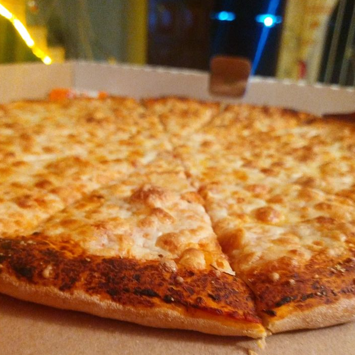 Pizza de Cuatro Quesos Grande