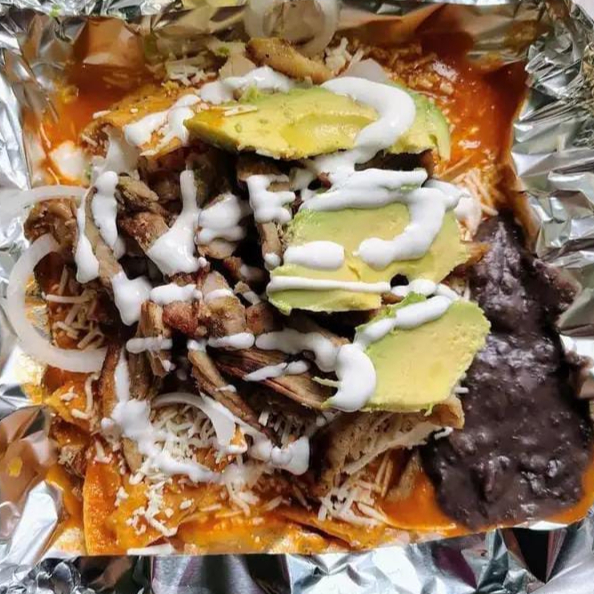 Chilaquiles con Bistec de Res