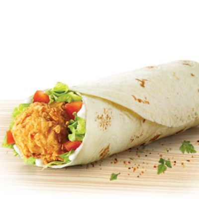 Massa fina de trigo , alface, tomate, bacon, frango grelhado ou crocante e creme cheddar.