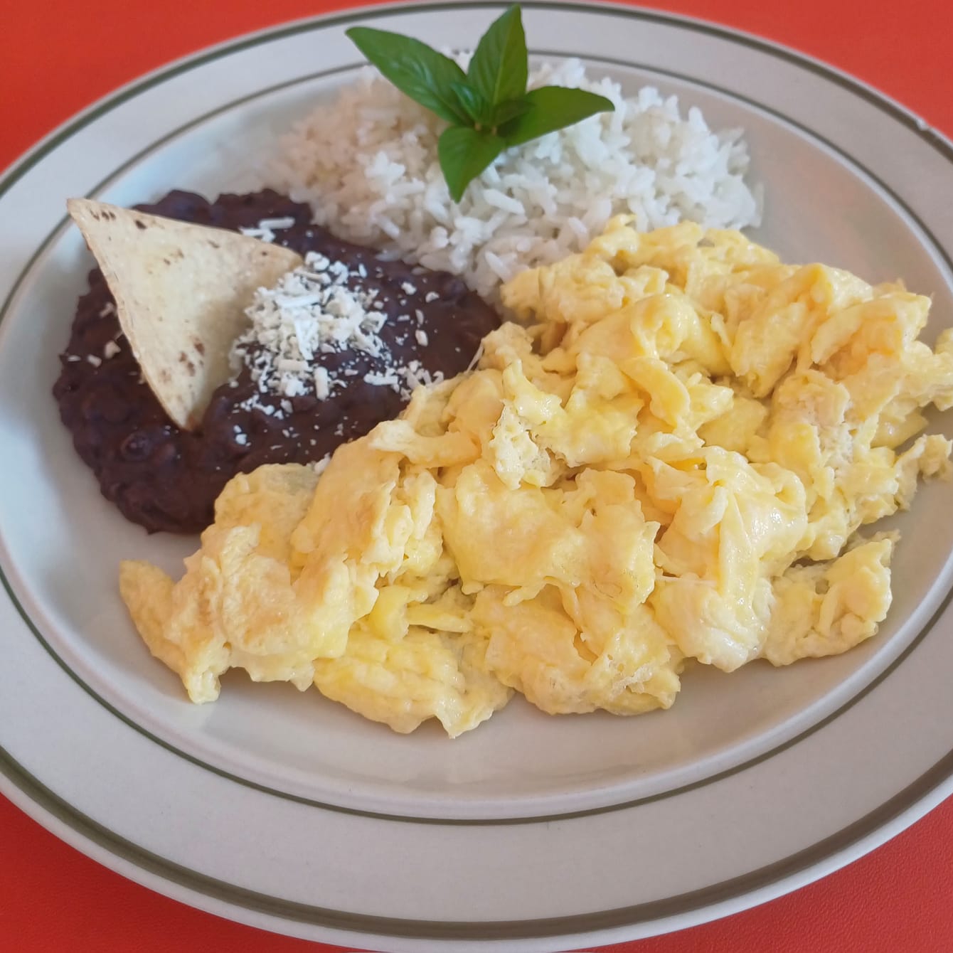 Huevos revueltos Naturales