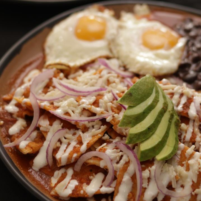 CHILAQUILES ROJOS