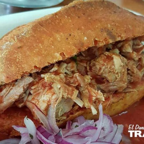 Tortas Carnitas