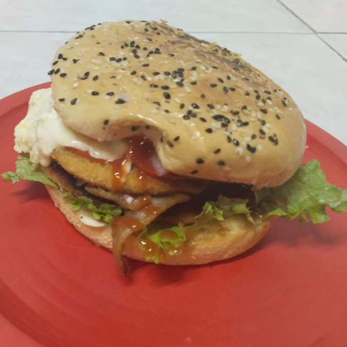 HAMBURGUESA POLLO HAWAIANO