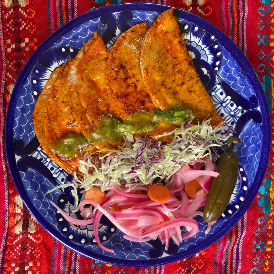 ORDEN MIXTA DE 4 TACOS AL VAPOR