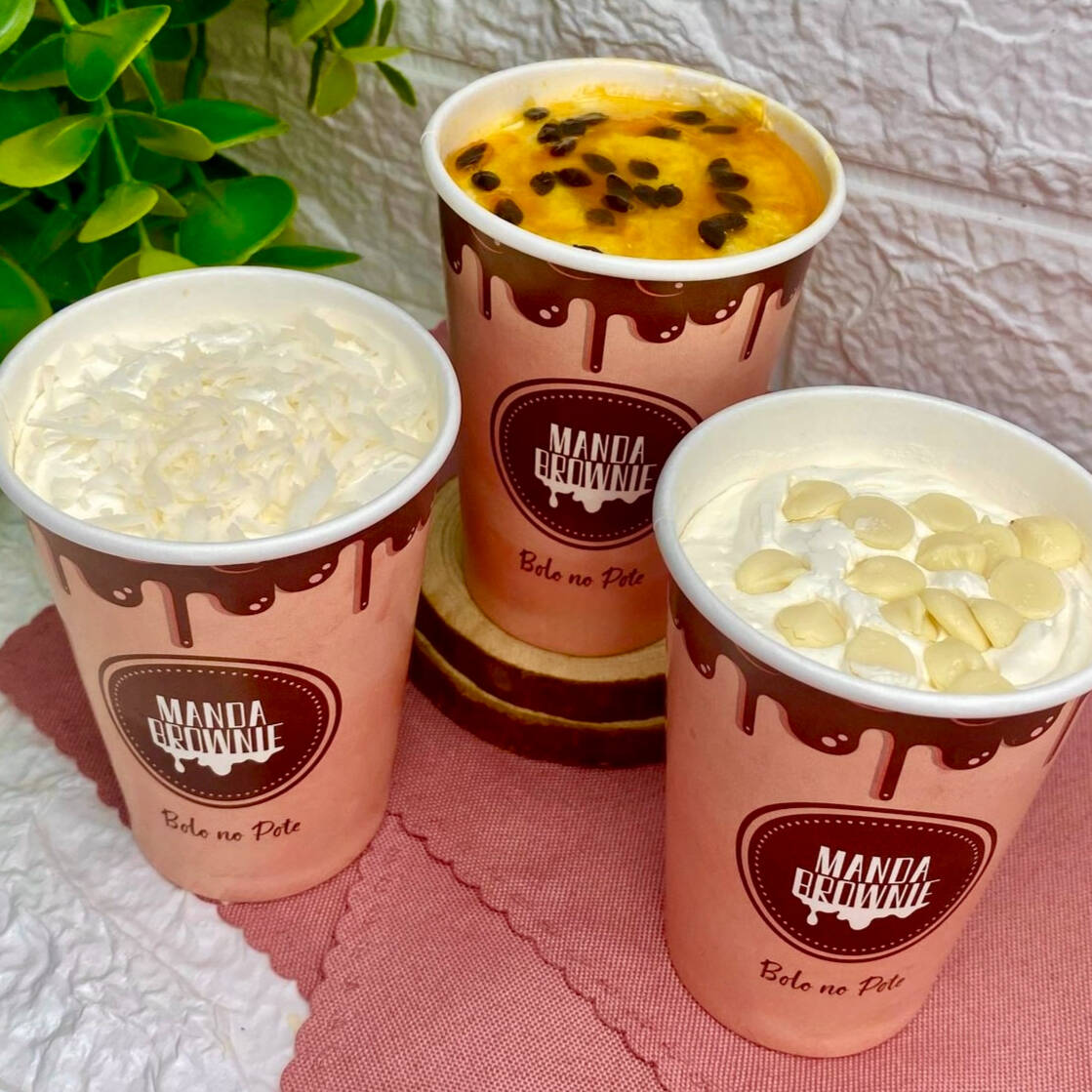 50% de desconto no 3º pote! Você escolhe os sabores preferidos! Se ama bolo no pote molhadinho, essa é pra você! Aproveita o precinho para levar mais. Peso médio 200g cada