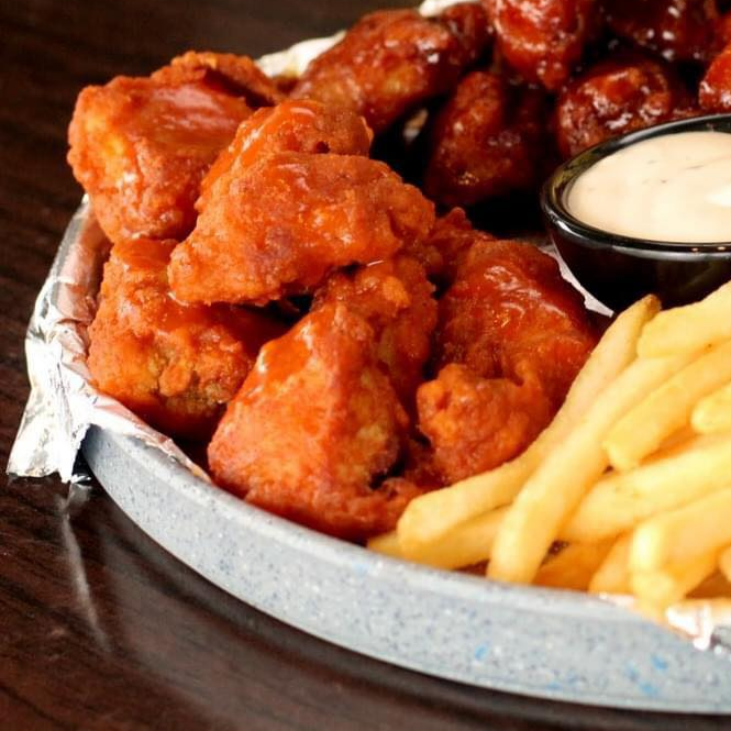 Boneless 250 gr + papas