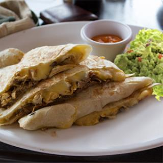 PITA DE POLLO Y QUESO