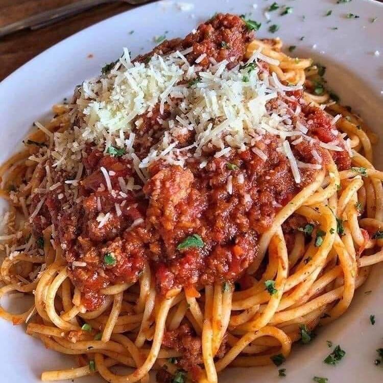 Pasta a la Boloñesa.