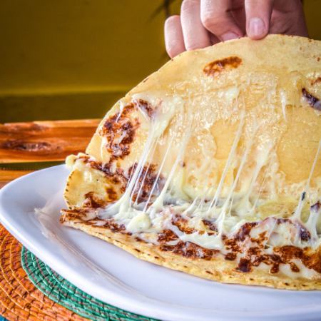 QUESADILLA A LA PLANCHA