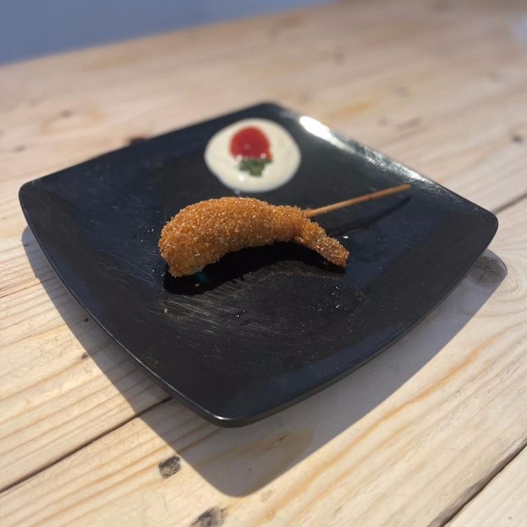 Pieza de Brocheta de Camarón con Queso