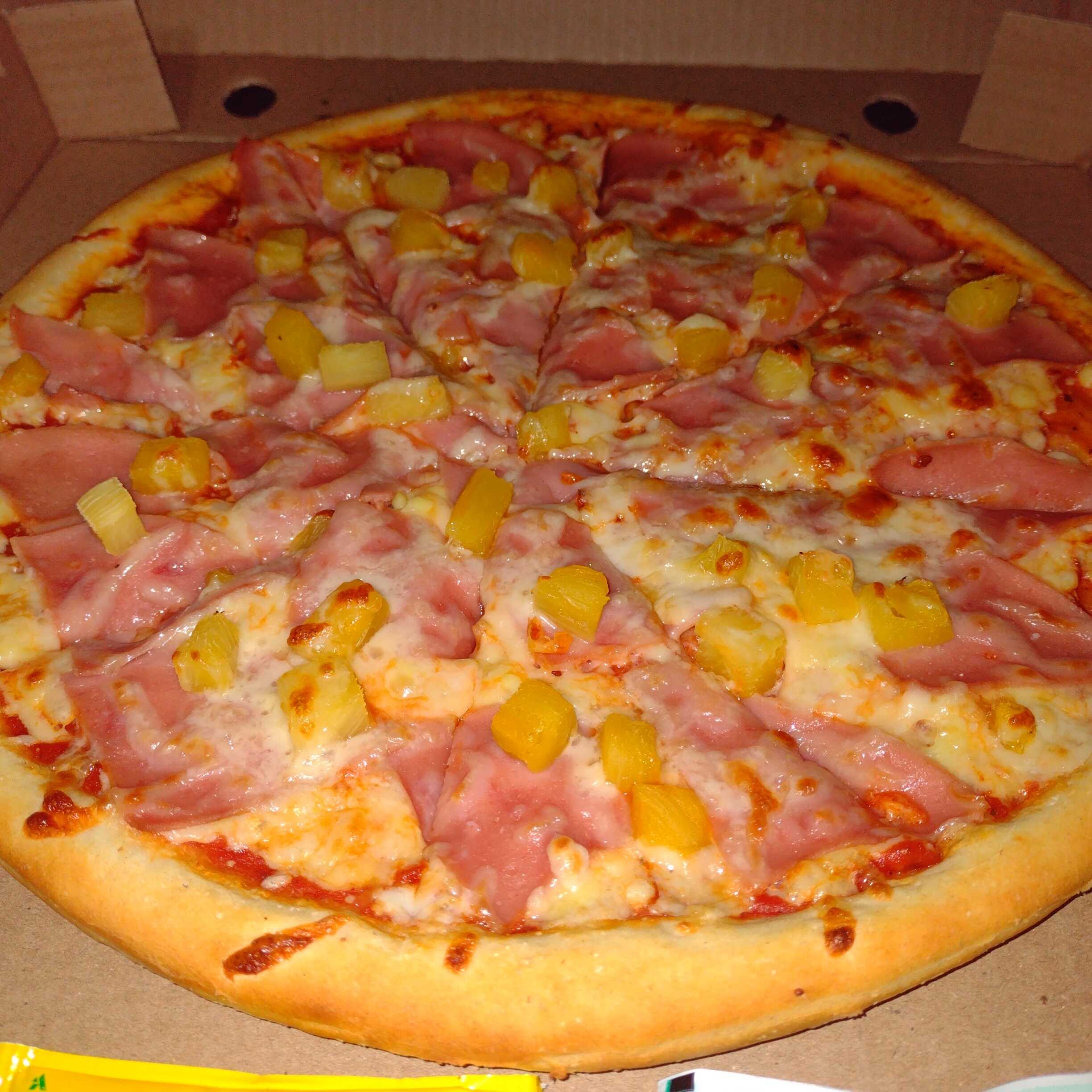 Pizza Hawaiana