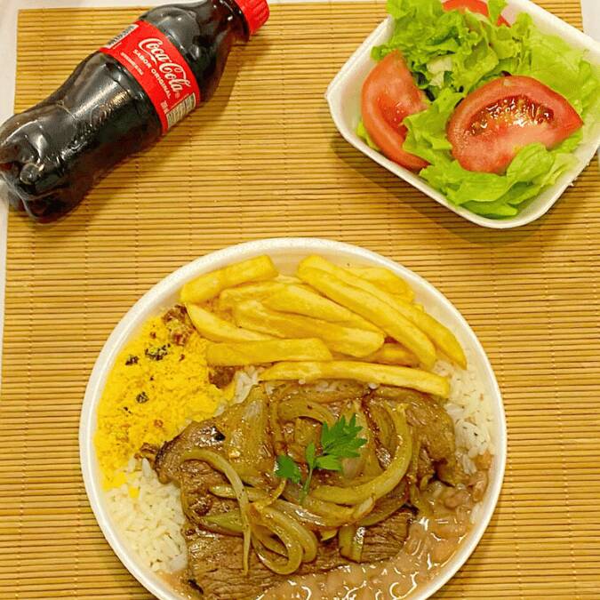 acompanha uma deliciosa marmita com arroz fresco, feijão bem temparado, farofa da casa, batata frita e a carne de sua escolha + salada + refri 200 ml