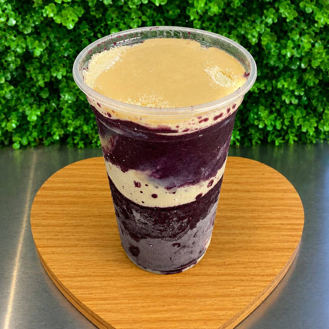 açai com leite em pó e leite condensando