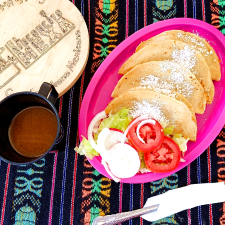 Orden de Flautas Doradas de Pollo