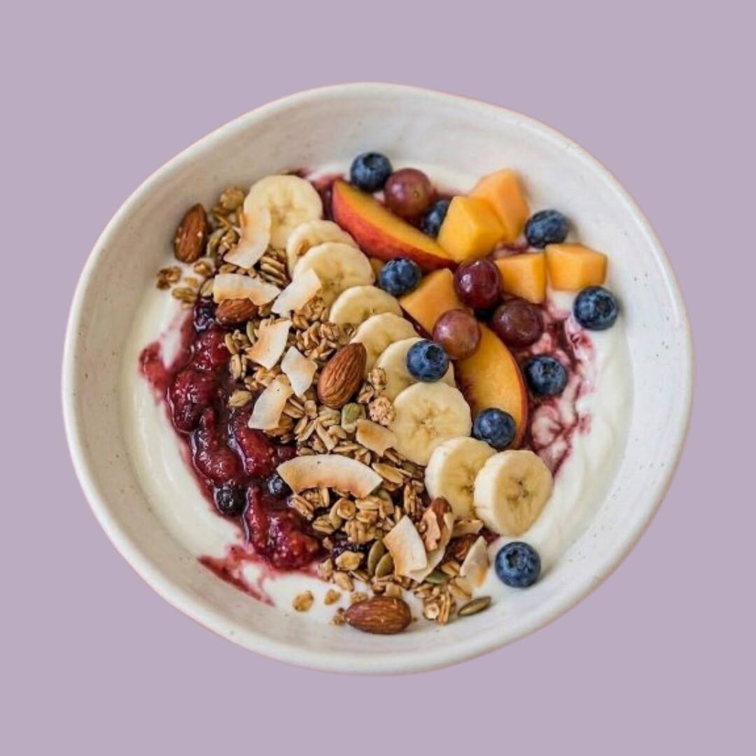 Tazón de Yogurt y Frutas