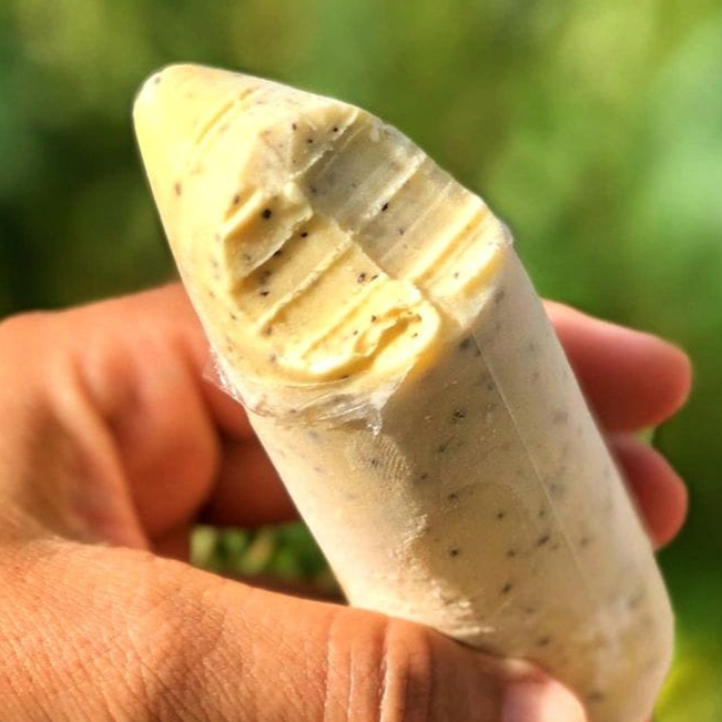 Deliciosa base de maracujá, feito com a fruta e com toque de azedinho. A combinação perfeitaaa!! (Peso aproximadamente 110/120grs)