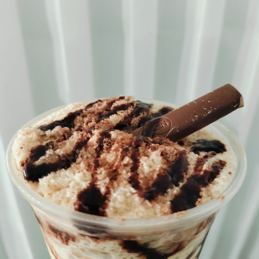 FRAPPE DE CARLOS V