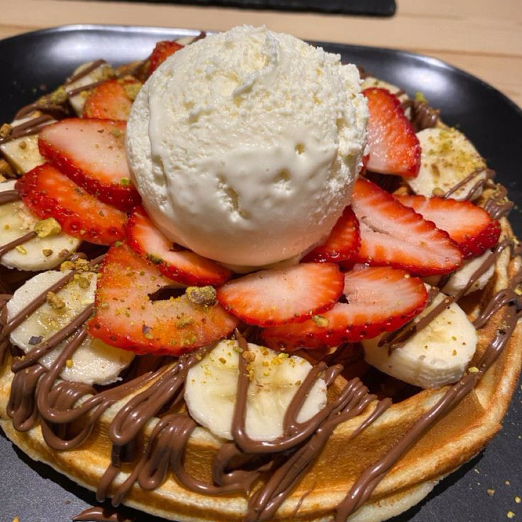 Waffle con Helado