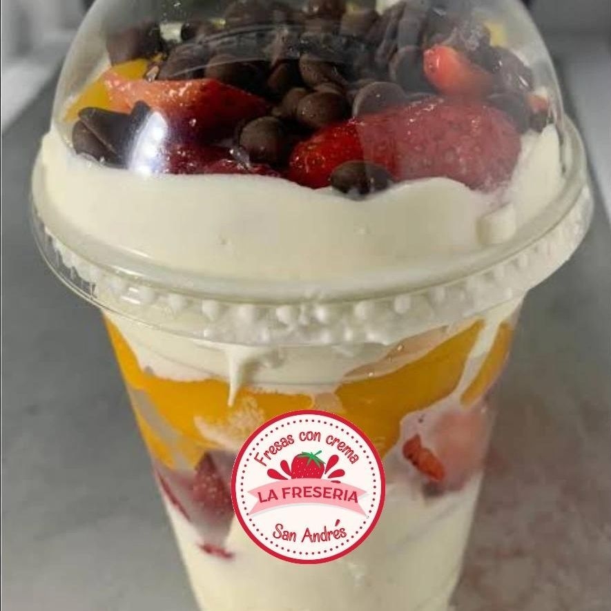 Duraznoz y Fresa con Crema 12 Oz