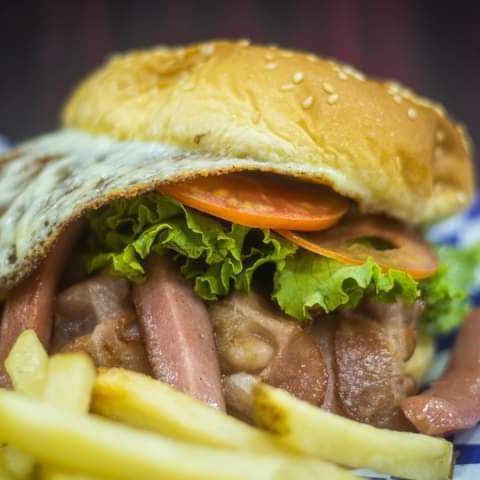 Cangreburger Hawaiana
