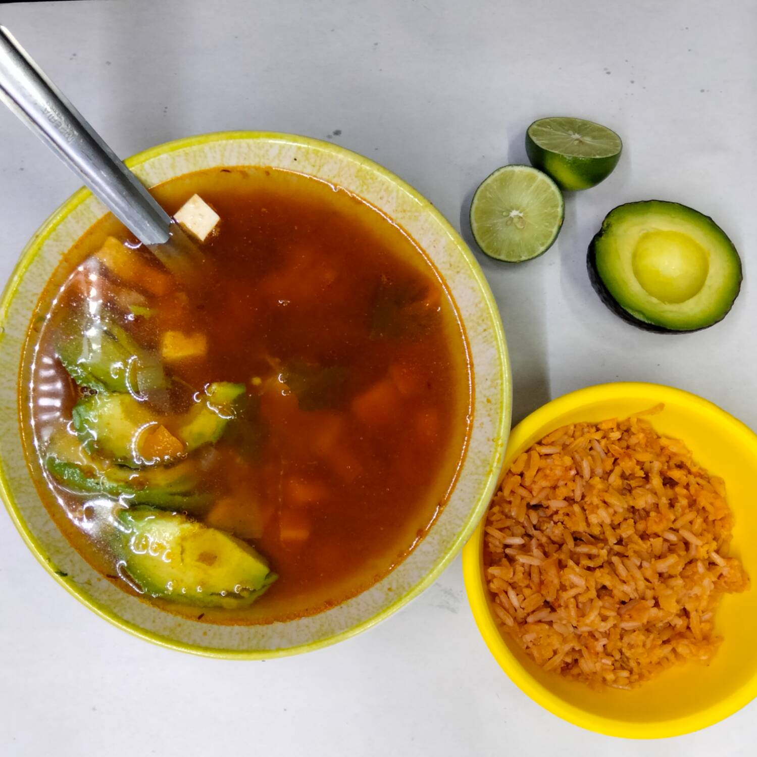 Caldo Tlalpeño MEDIO LITRO