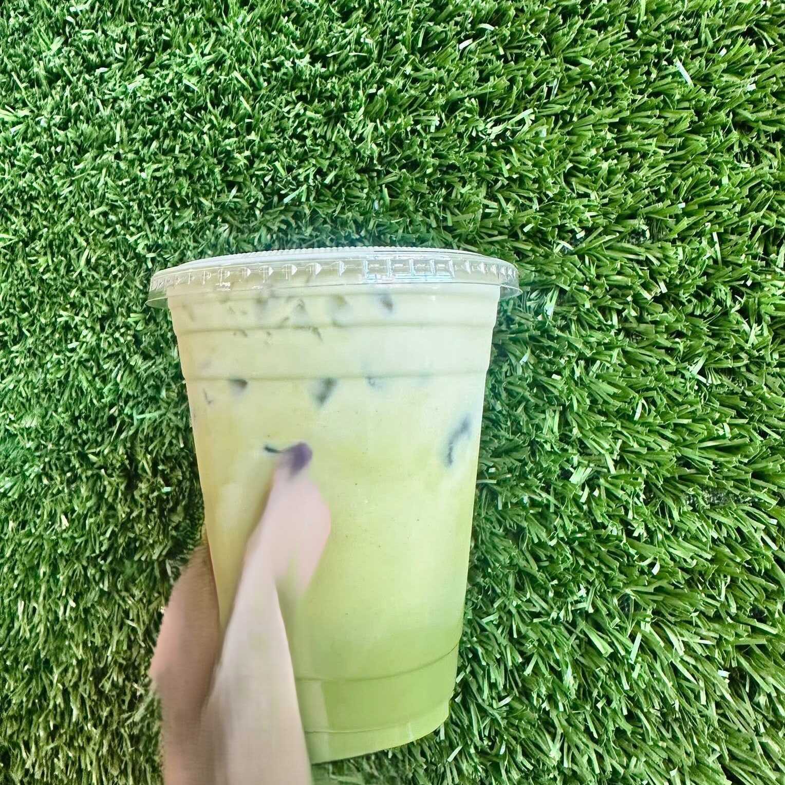 Matcha Latte Frio 16 Oz.