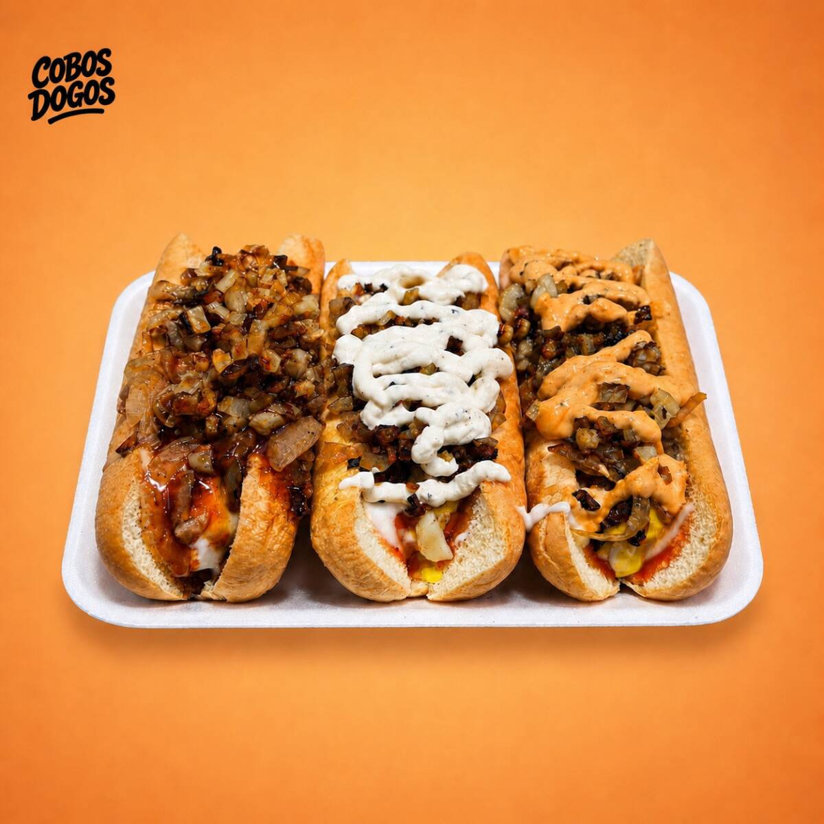 3 Hot Dogs Especiales con Aderezo
