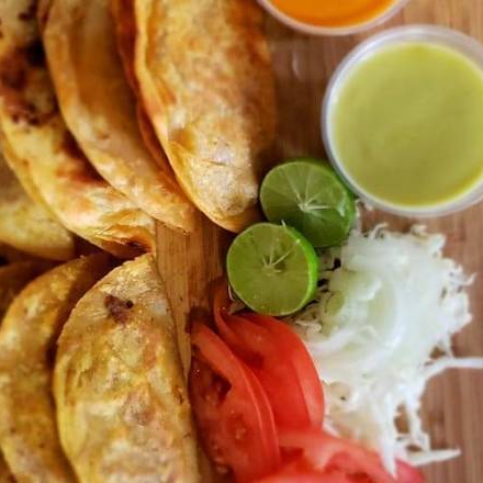 Un Taco Tostado de Harina de Chicharron
