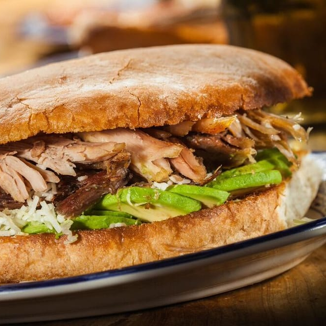 Muy Torta: 1 Torta + 1 Refresco