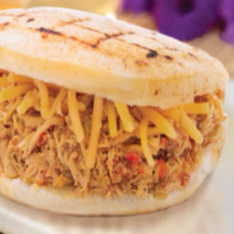 Arepa Sifrina + Arepa Reina Pepiada