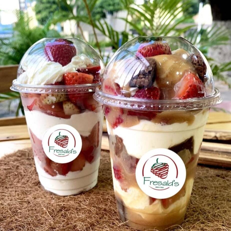 1 Fresas con Crema + 1 Fresald´s Salvaje