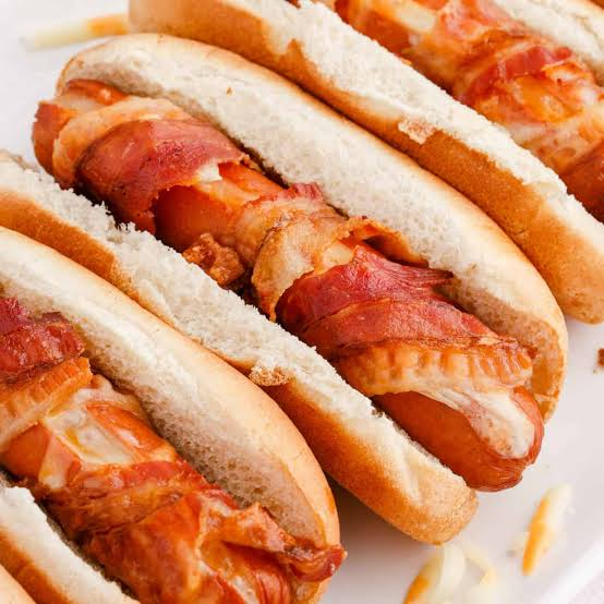 Tercia Hot Dogs Tocino