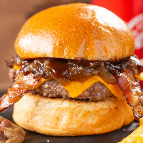 (PÃO, 2 HAMBÚRGUERES, QUEIJO, OVO, PRESUNTO, TOMATE, ALFACE, MILHO, ERVILHA E MAIONESE)