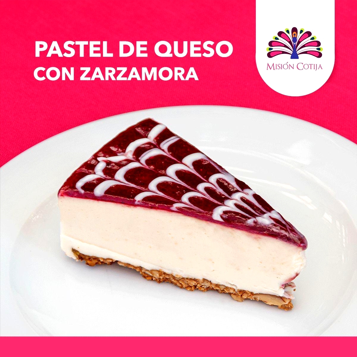 Rebanada de Pastel de Queso con Zarzamora