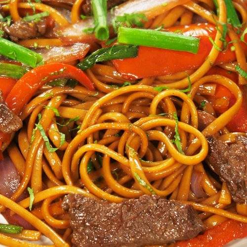 Tallarín Saltado con Carne
