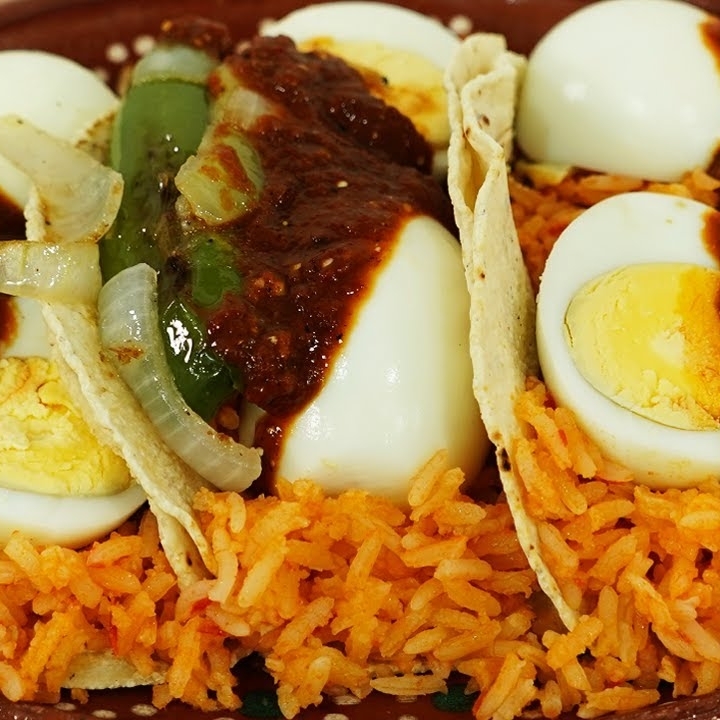 TACOS ACORAZADOS HUEVO DURO
