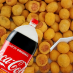 Nesse combo você pode escolher 100 unidades de um só sabor ou mesclar de 10 em 10 sabores. Nossos salgadinhos além de muito saborosos, apresentam um tamanho Ideal (aprox. 19 a 22 gr). Delicie-se à vontade com as nossas opções!