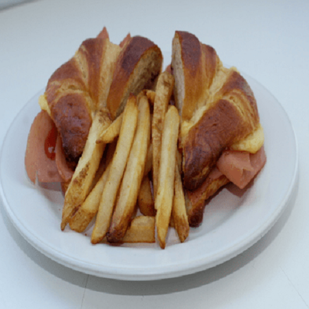 Cuernito de Jamón y Queso