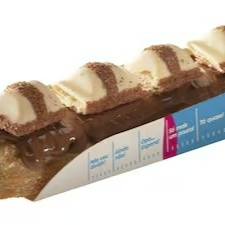 Churros formato tradicional, 15cm aproximadamente. Crocante, frito na hora com recheio a sua escolha e cobertura a sua escolha. Acompanha toppings e chocolate