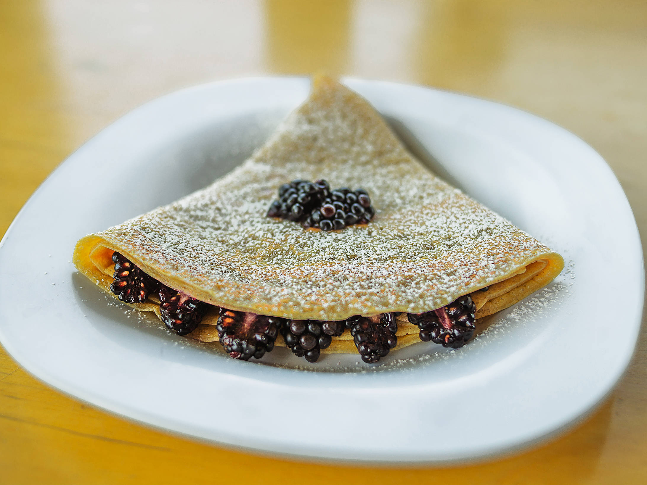 Crepa Philadelphia, jamón pierna, peperoni  piña