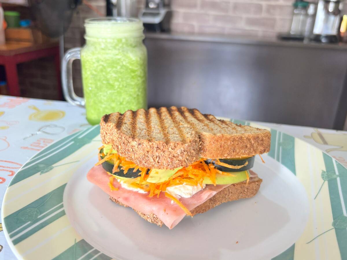 Aloha - Desayunos, Comida y Algo Más