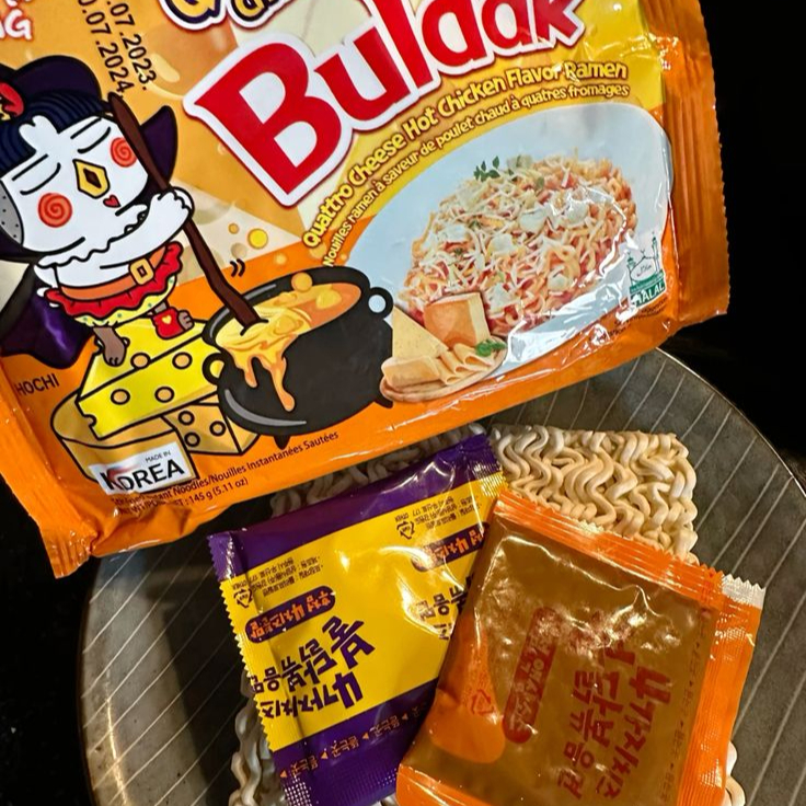 RAMEN 4 QUESOS BULDALK (con Elote)