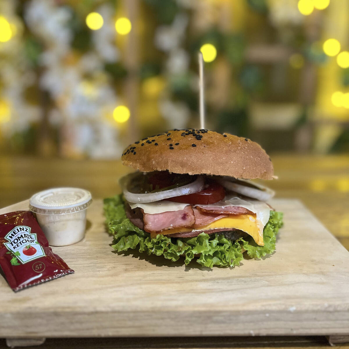 Hamburguesa Tocino y Queso