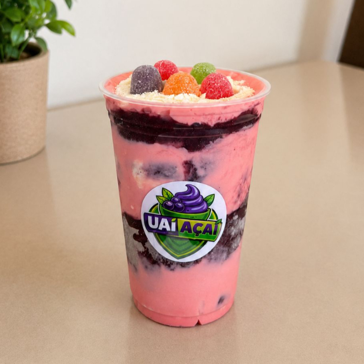 300 ml Açai + Mousse de morango + Leite em pó + Jujuba