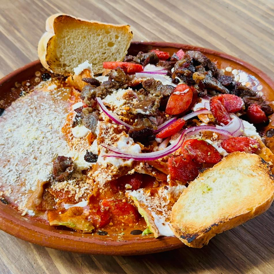 Chilaquiles Combinados