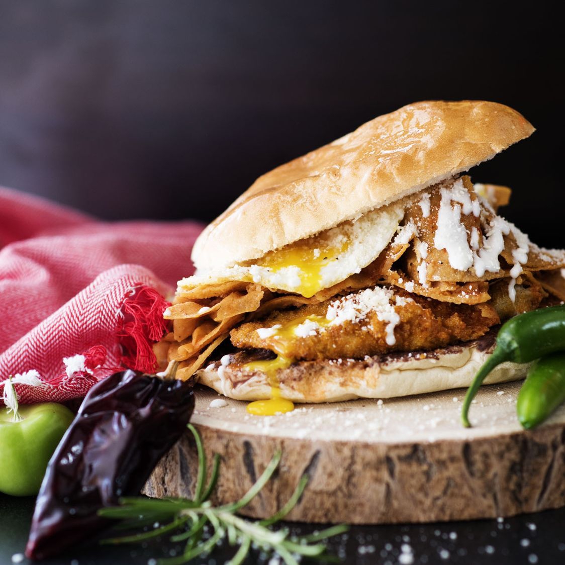 Torta de Chilaquiles Supreme