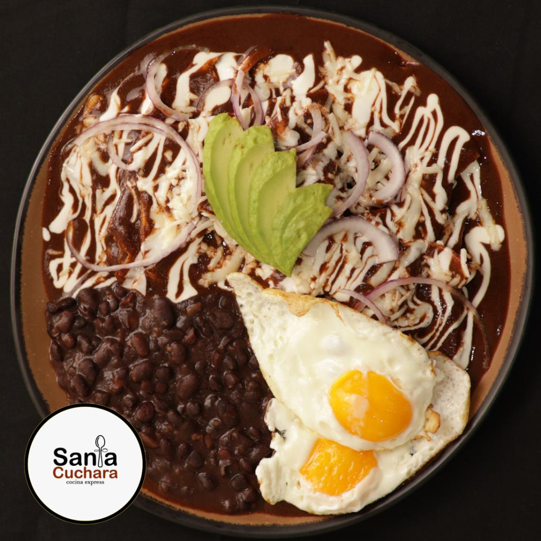 CHILAQUILES DE MOLE OAXAQUEÑO