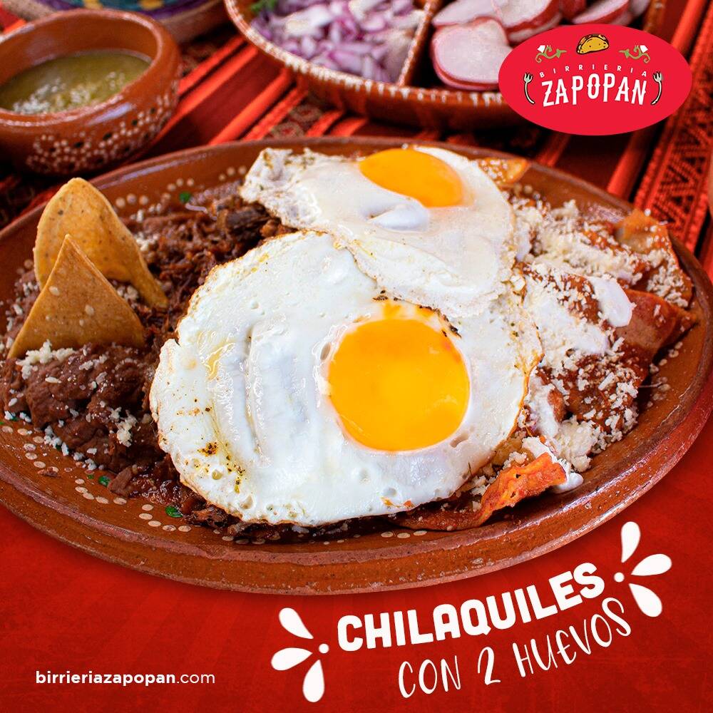 Chilaquiles con (2) huevos
