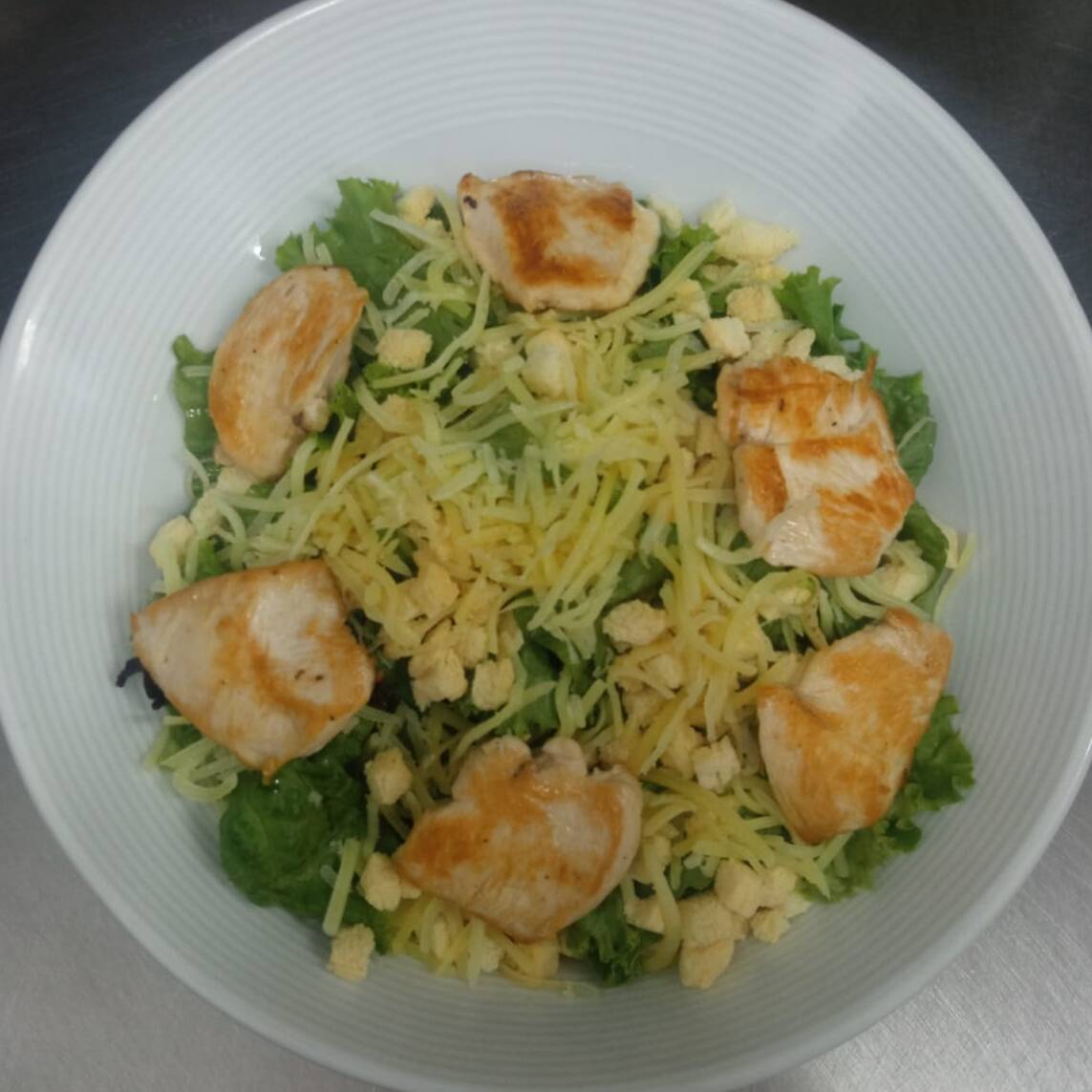 Ensalada César con Pollo