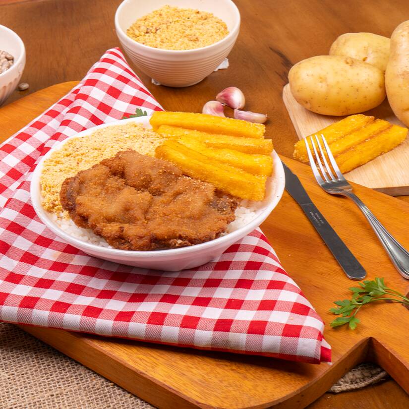 Esta marmita é individual ! A opção certa para você matar sua fome , com um sabor exclusivo feito pelo Cheff da Parmegiana Supreme . Nesta opção você leva uma marmita pequena acompanha arroz, purê e um pedaço generoso de filé de frango empanado .Observação : Batata frita é um acompanhamento à parte e a marmita com divisórias também.